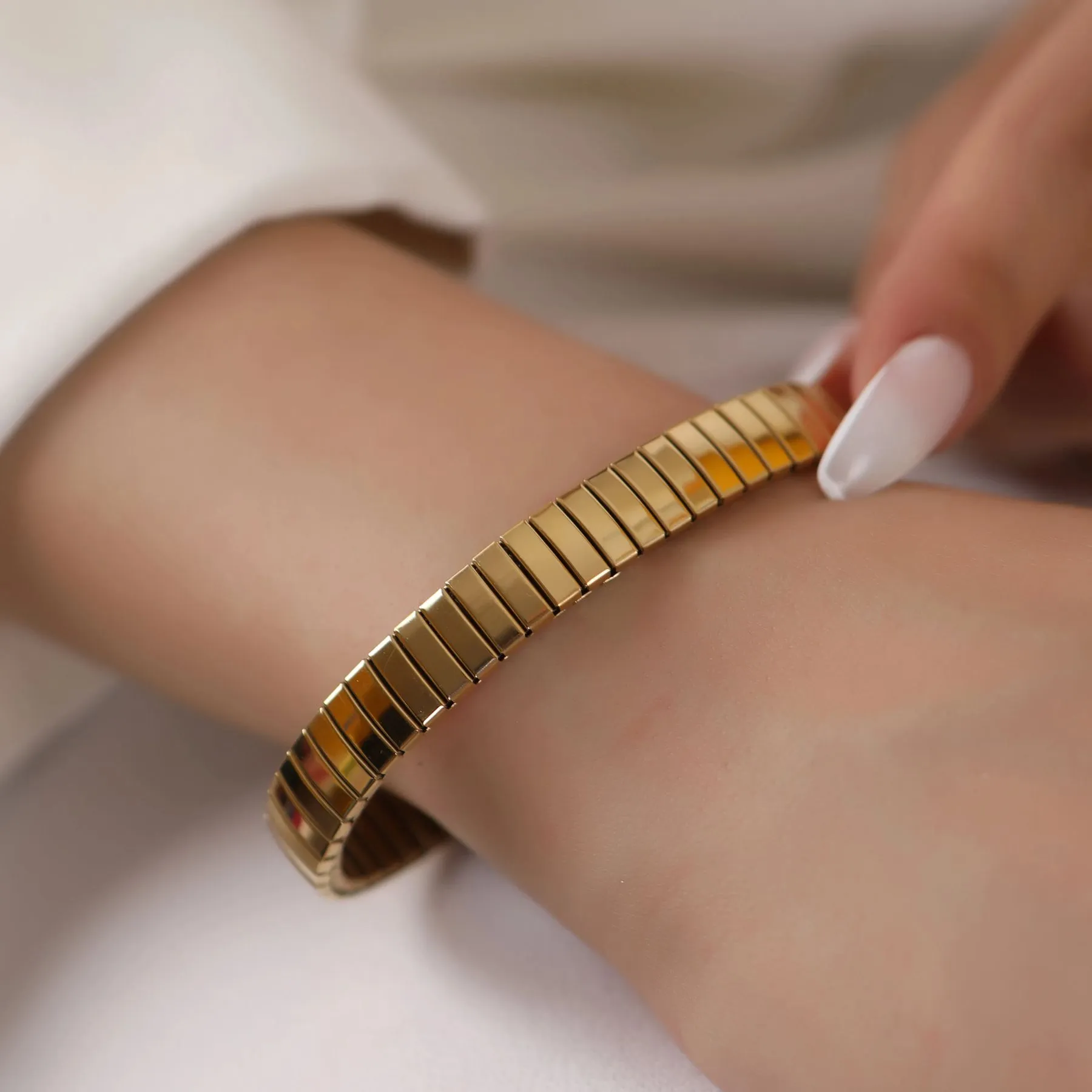 18K Gold Anti Tarnish Flexible Stackable Bracelet For Women