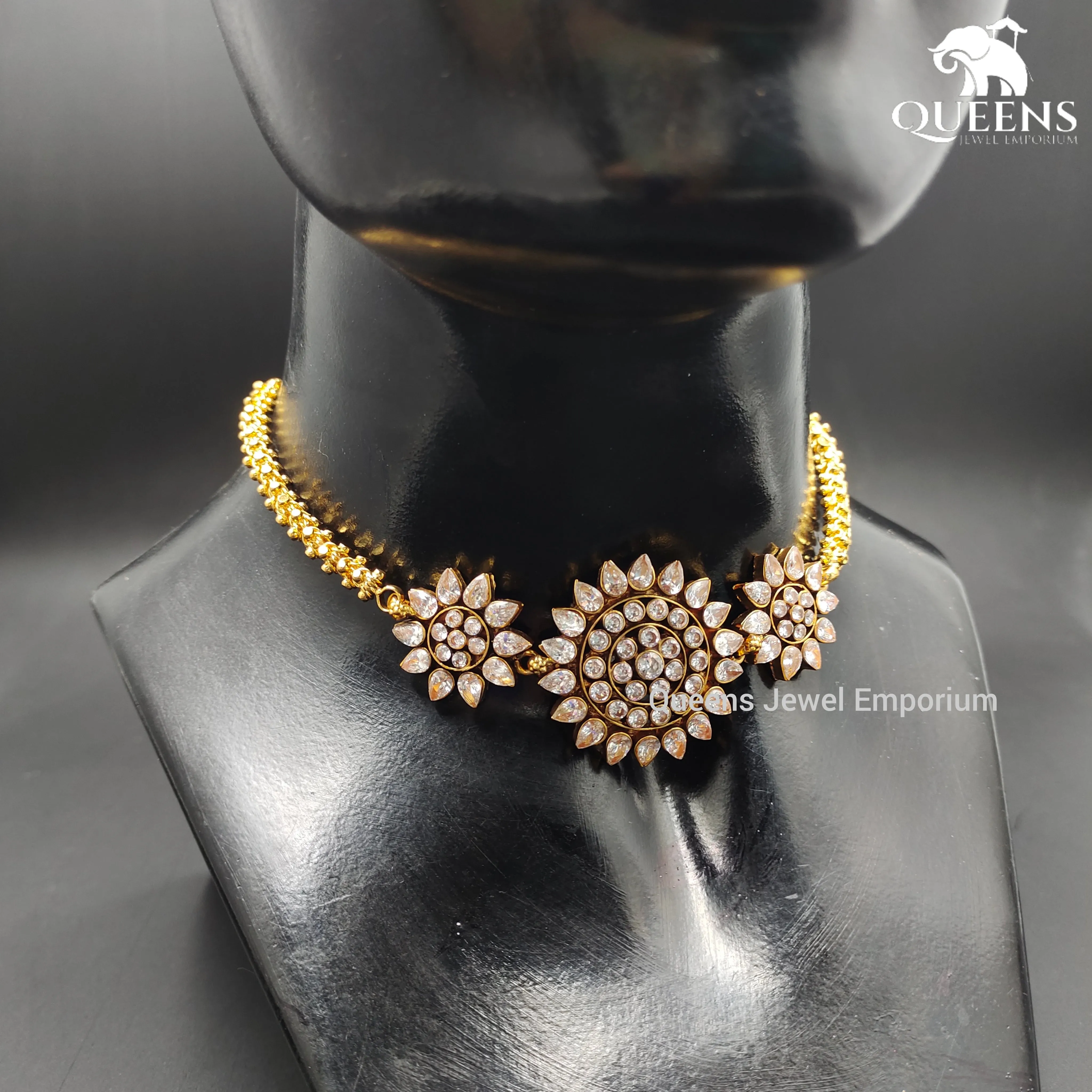 ADHIKTHA ZIRCON CHOKER