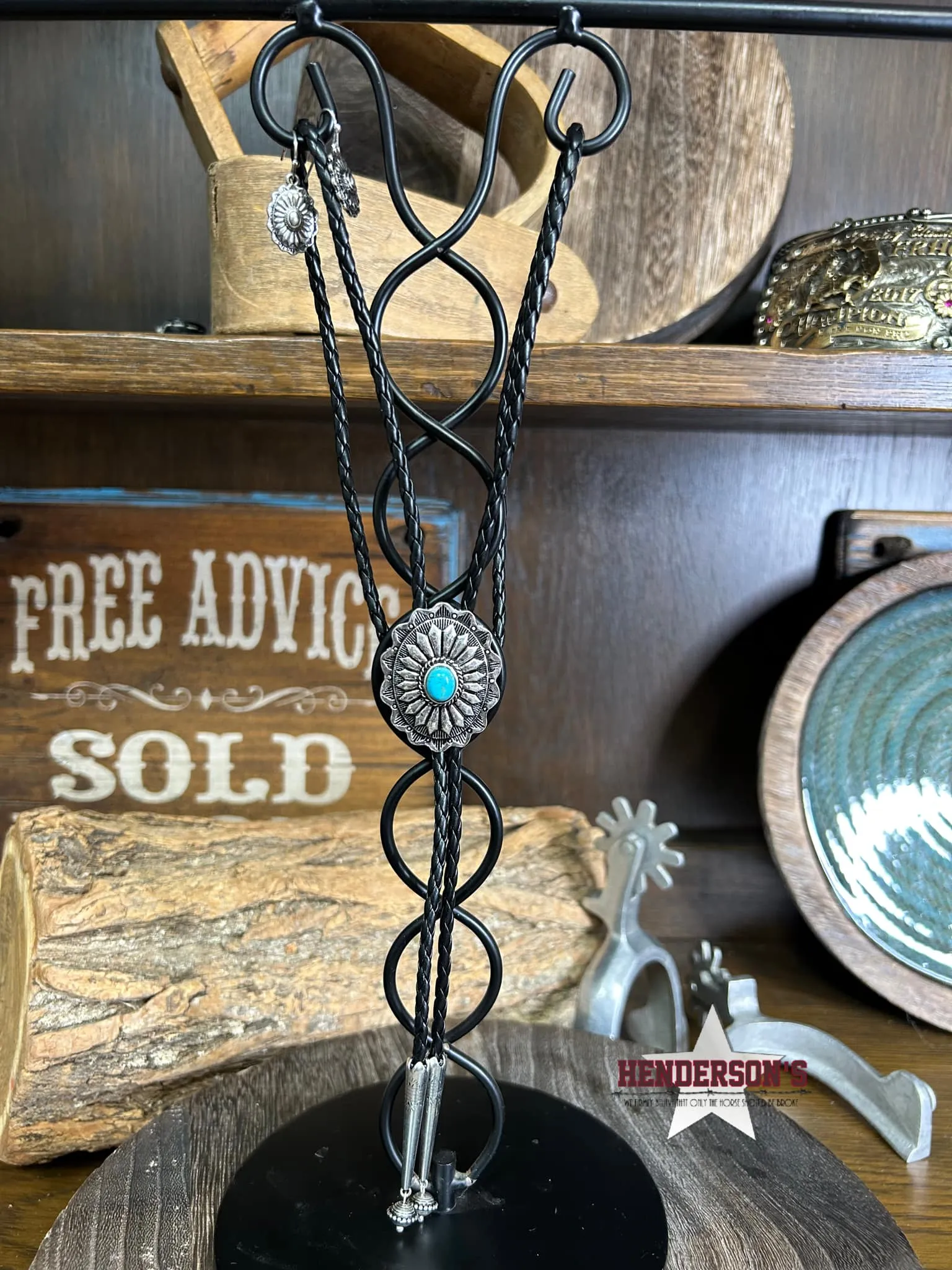 Bolo Style Necklace Set ~ Concho