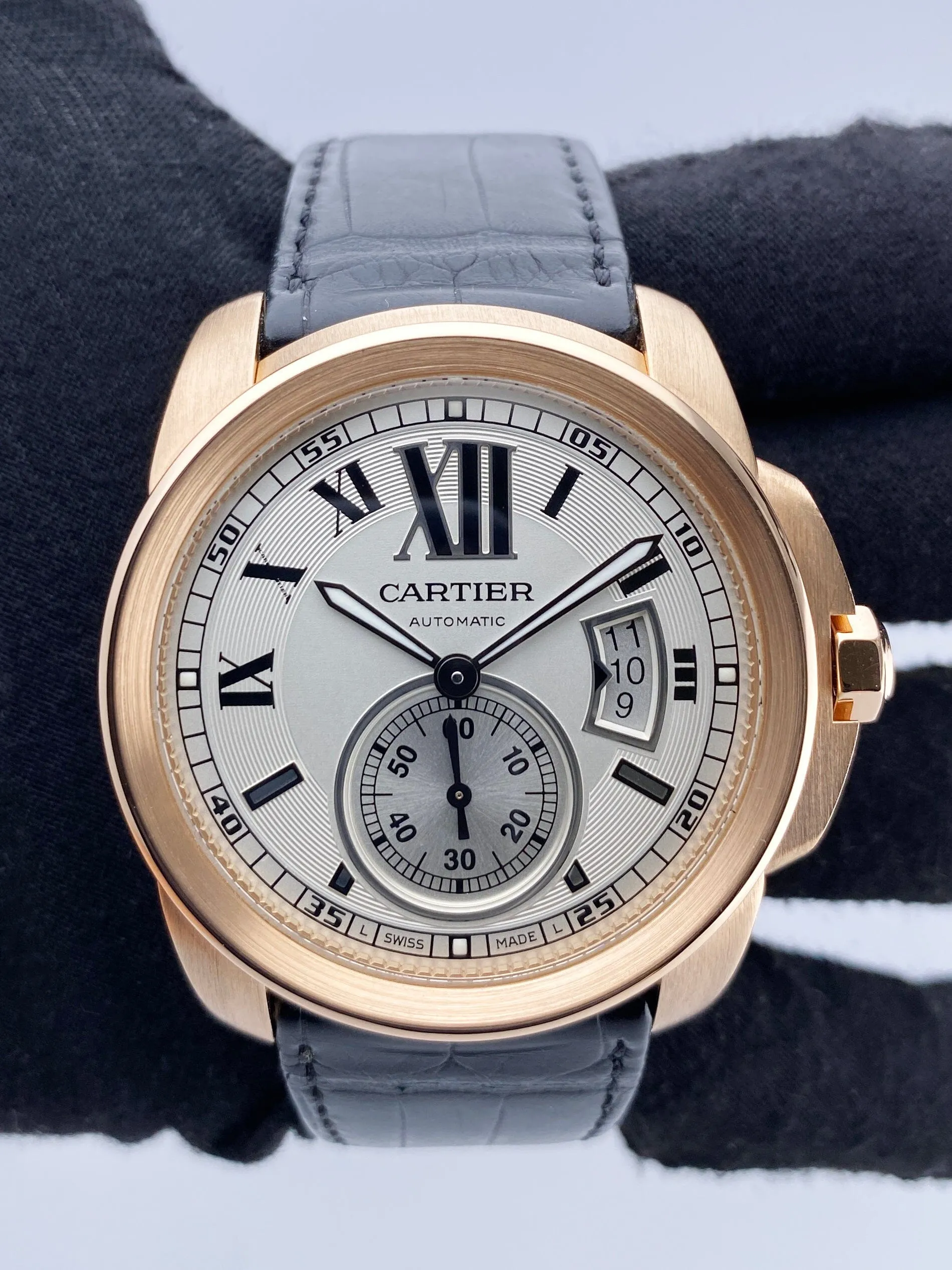 Luxury Mens Cartier Calibre Watch - Large W7100009, Silver Dial & Rose Gold