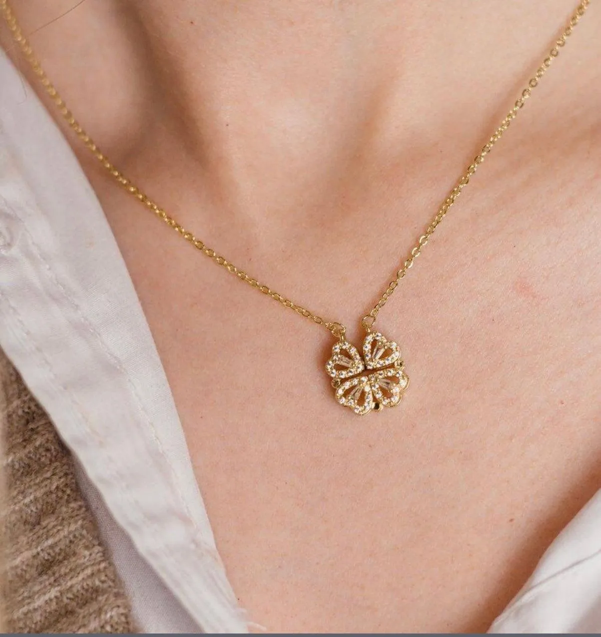 Clover Magnetic Zircon Necklace