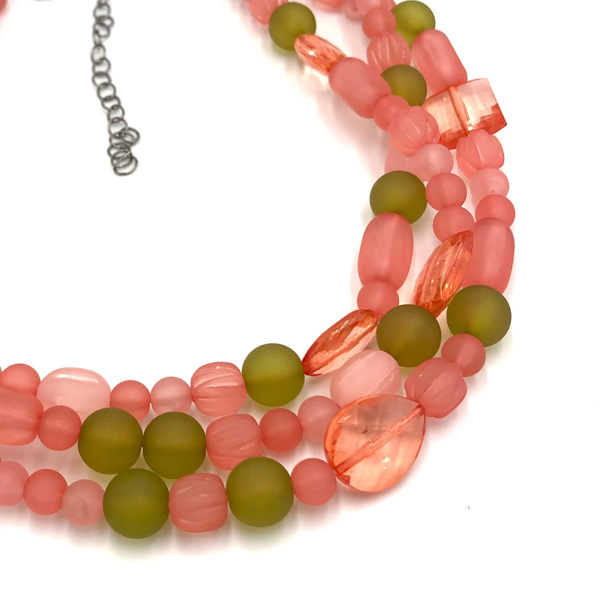 Coral & Olive Frosted Morgan Necklace