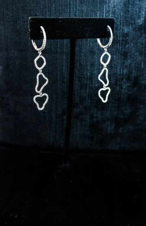 DIAMOND with 18 Karat White Gold Pave Dangle Earrings