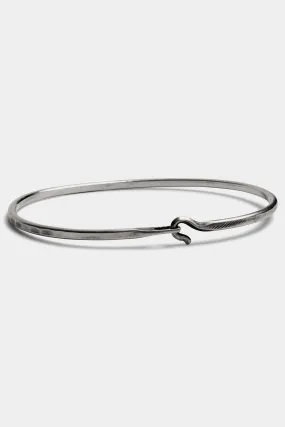 Hook silver bangle