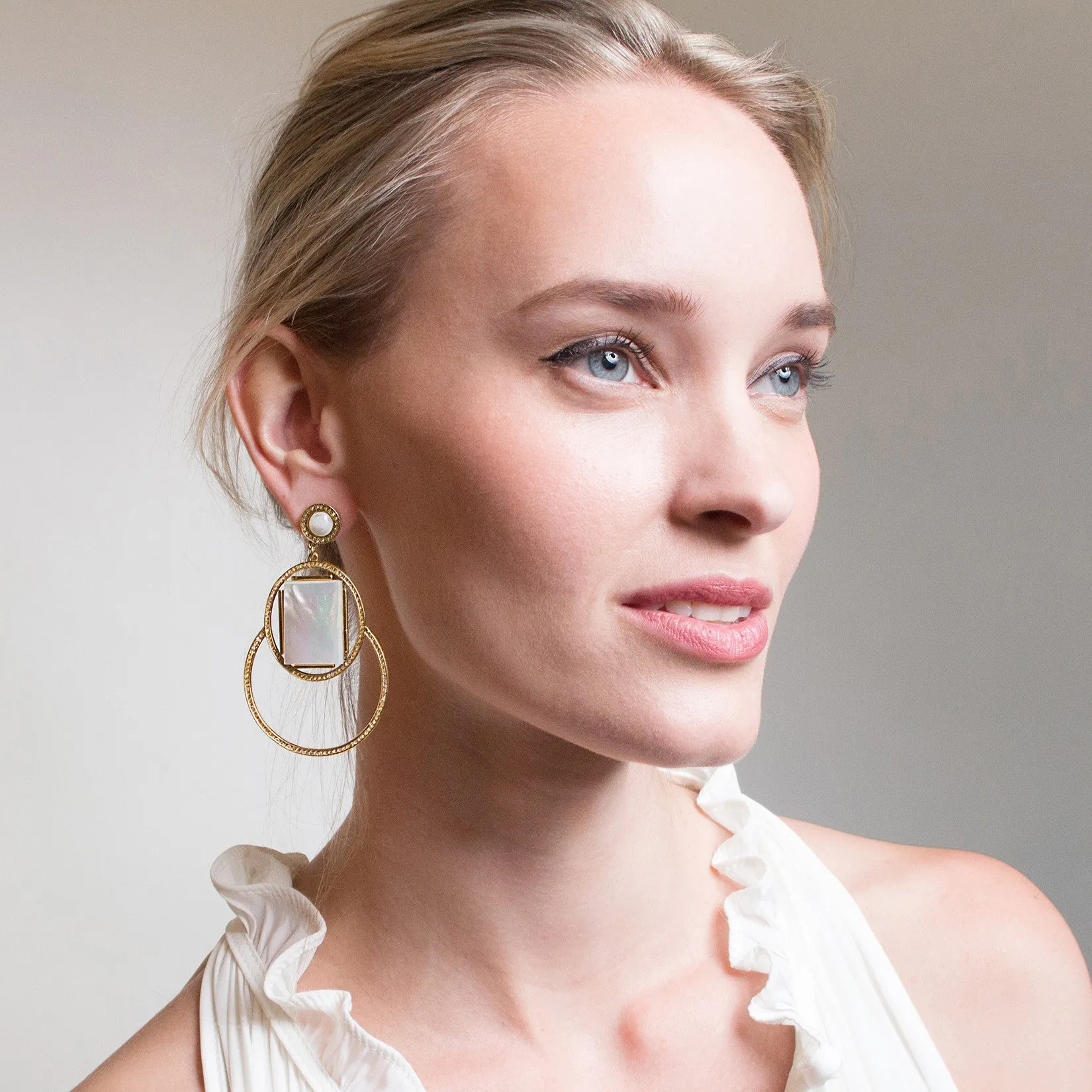 Marquesas Drop Earrings - Mother of Pearl