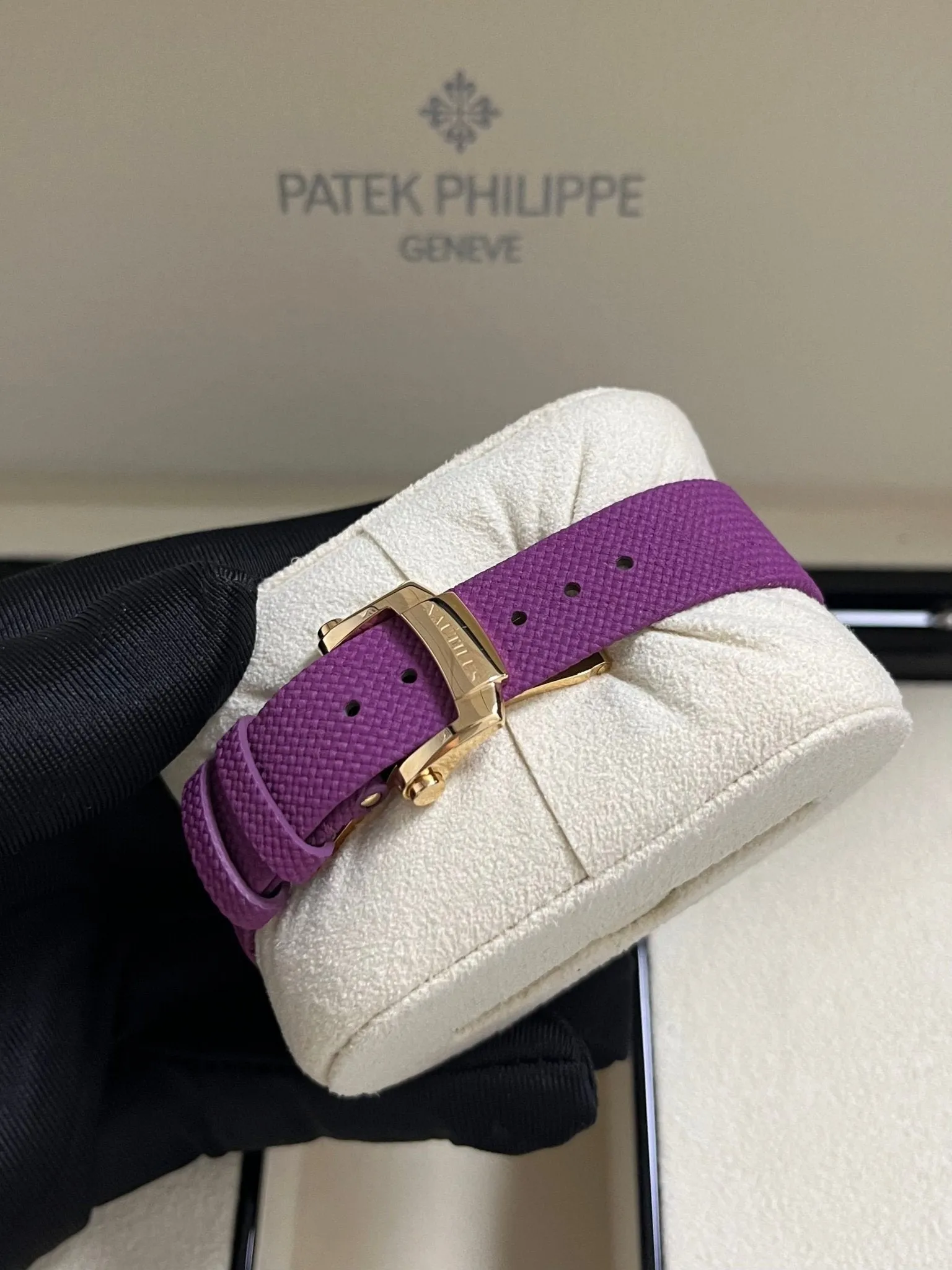 Patek Philippe Nautilus 32mm Diamond Bezel Rose Gold Purple Wave Dial 7010R-013