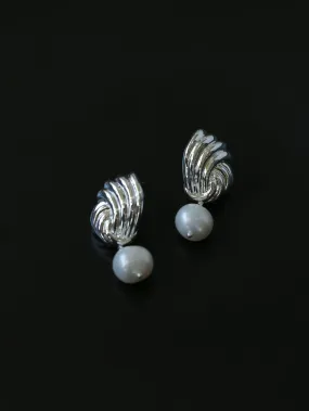 Spiral Metal Wind Stripe Pearl Drop Earrings